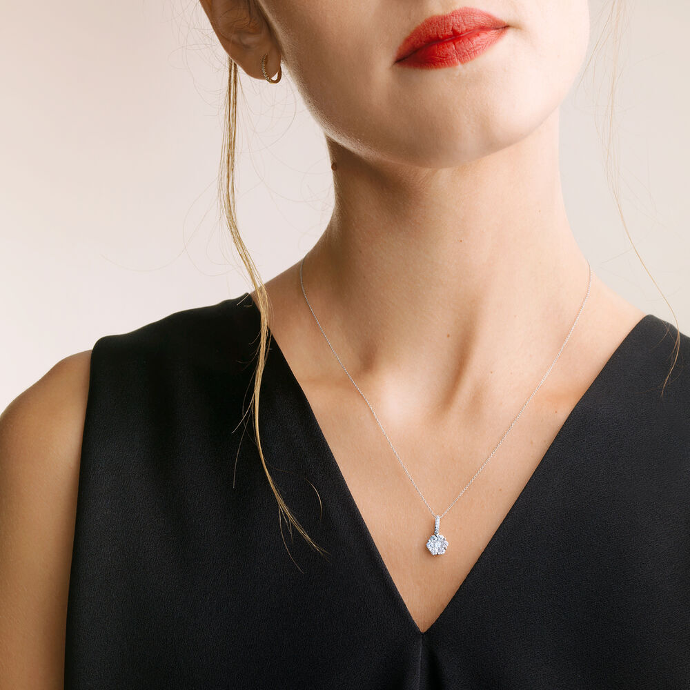 Daisy 18ct White Gold 0.32ct Diamond Necklace | Annoushka jewelley